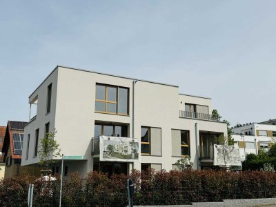 Wohnung für alle Lebenslagen in KFW-Effizienzhaus - 5- ZKB mit Garten