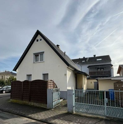 Charmantes Einfamilienhaus in Schaafheim: Einladendes Zuhause in idyllischer Lage