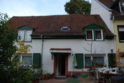 Renoviertes Reihenhaus mit 2,5 Zimmern in Heidelberg-Schlierbach