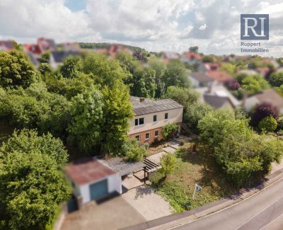 Einfamilienhaus mit Einliegerwohnung und idyllischem Garten