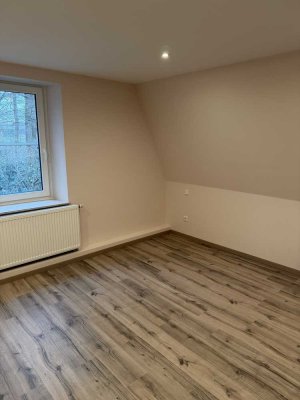 Großes Mietshaus auf dem Land