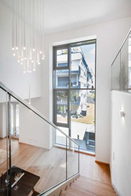 STIL LICHT UND LAGE – GALERIEWOHNUNG FÜR PAARE MIT ANSPRUCH & DACHTERRASSE & BALKON AM KURPARK