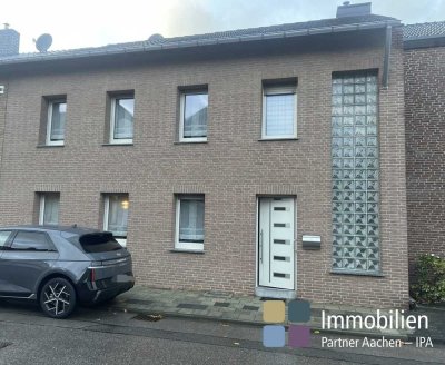 IPA - Zweifamilienhaus in ruhiger Lage und doch Zentrumsnahe in Würselen