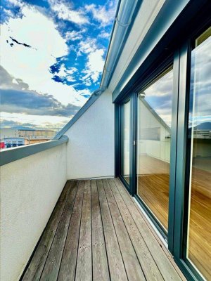 *ANLEGERWOHNUNG* I KLIMA I TERRASSE I SMART-HOME I DESIGN-KÜCHE I MODERNES PENTHOUSE I MODERNES BAD MIT BODENEBENE DUSCHE &amp; FENSTER I