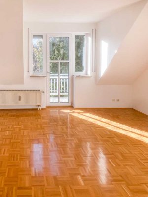 Helle 2-Zimmer-Wohnung mit Blick auf die Mindelburg
