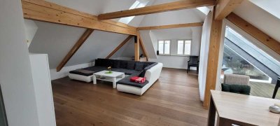 Sehr schöne Zweizimmer-Dachgeschosswohnung in Griesheim