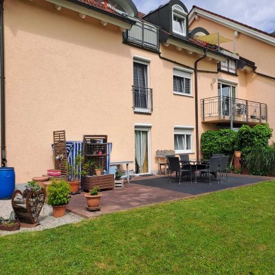 Für GARTENLIEBHABER: Sonnige 2-Zimmer-EG-Wohnung mit TG