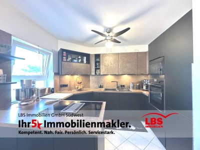 Bezugsfrei - modernes Einfamilienhaus mit Einliegerwohnung