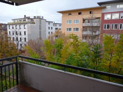 Schöne, geräumige 1-Zimmer Wohnung in zentraler Lage von Stuttgart-West