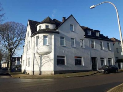 3 Zimmer Altbauwohnung in Gladbeck-Ost mit Balkon und Garage!