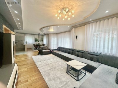 Neuwertiges großzügiges Einfamilienhaus - Doppelgarage - malerischer Bergblick