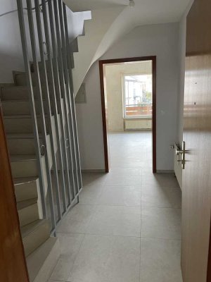 Geschmackvolle Wohnung mit drei Zimmern