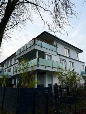 --Frechen-- moderne 2 Zimmer Whg. mit Balkon und TG-Stellplatz -- bitte auch "Sonstiges" lesen --