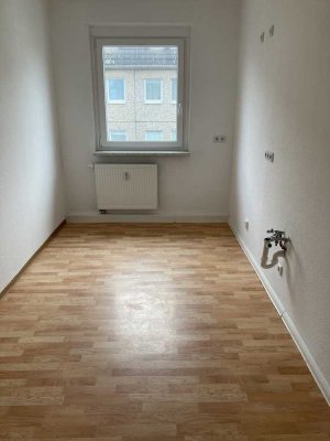 Direkt in der Innenstadt: 2-Raum-Wohnung sucht neuen Mieter!