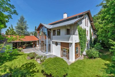 Geräumiges Familiendomizil mit Einliegerwohnung nahe Biotech-Campus und Haderner Forst