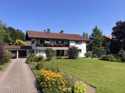 Charmante Erdgeschosswohnung mit großer Südterrasse und großem Garten