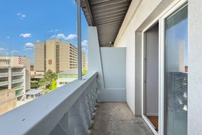 Solide investieren: vermietete 1-Zimmer-Wohnung mit Balkon &amp; Tiefgaragenplatz mit 4,2% Rendite