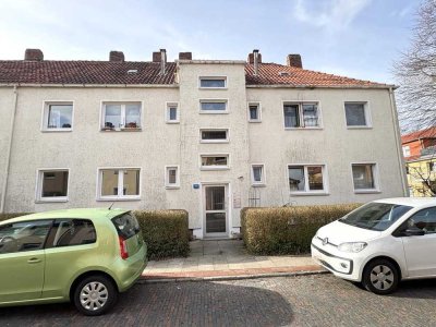 Renovierte 2-Zimmer-Wohnung in Bremerhaven in ruhiger Seitenstraße