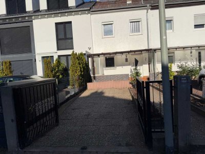 Reihenmittelhaus mit Garten, Wintergarten & Terrasse Top Lage