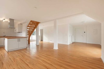 Nur wenige Schritte zum Alsterlauf - ca. 103 m² Fläche auf zwei Etagen.