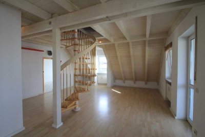 Zentrale 2-ZKB Maisonettewohnung
