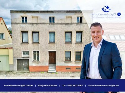 Einfamilienhaus mit Toreinfahrt inmitten der Rolandstadt Calbe (Saale)