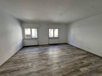 Renovierte 1-Zimmerwohnung mit Balkon