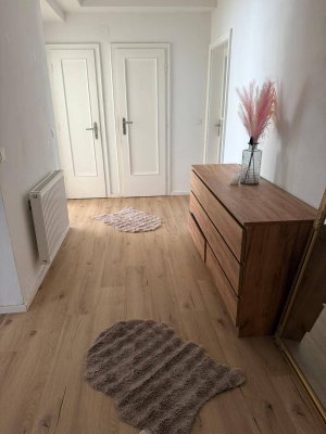 Zentral gelegene 2-Zimmer-Wohnung mit Balkon, Parkplatz und Keller – ruhig &amp; top gepflegt!