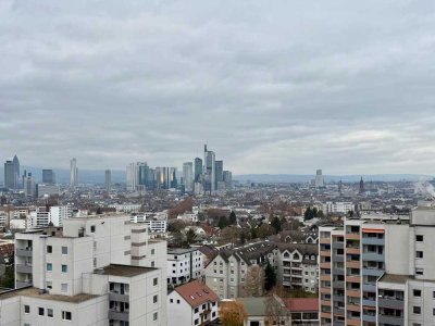 Wohnen in Top-Lage: 2-Zimmer-Apartment mit Loggia in Sachsenhausen-Süd