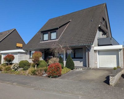 MODERNE TRIFFT WOHNGEFÜHL Schickes Einfamilienhaus mit gehobener Ausstattung