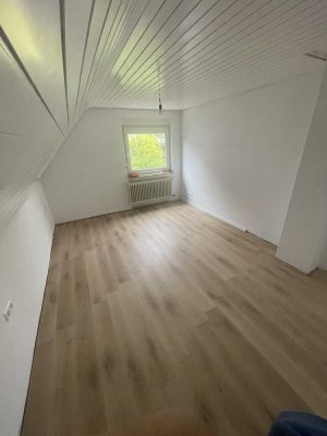 Schöne helle 3.5 Zimmerwohnung in Bönnigheim