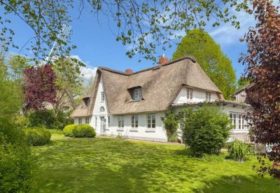 Einzigartiges Reetdachhaus mit Künstlerseele - in Nordseenähe