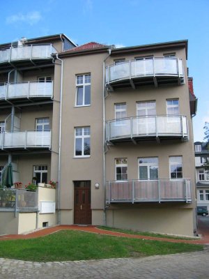 Gepflegte 2-Zimmer-Wohnung mit Balkon im Bautzener Villenviertel