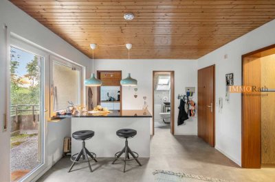 IMMORath.de - Stilvolle Wohnung mit Balkon und TG-Stellplatz