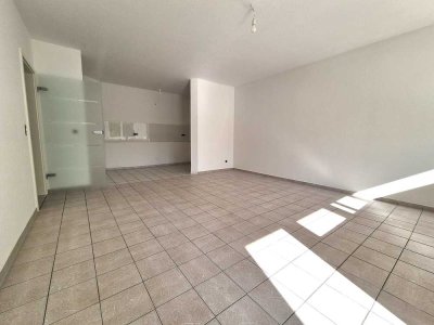 **zeitnah einziehen** helle 4 Zimmerwohnung in Altenessen