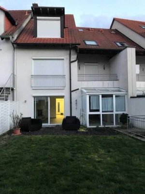 Geräumiges 6-Raum-Reihenhaus mit gehobener Innenausstattung und EBK in Mannheim Seckenheim