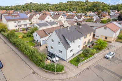 Leben, Wohnen, Wohlfühlen – Doppelhaushälfte mit großem Garten