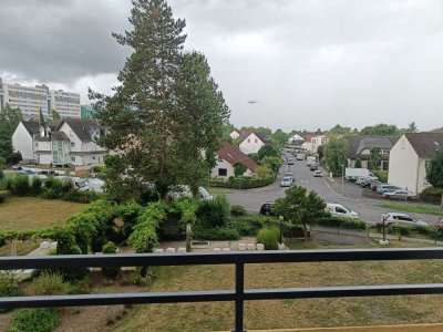 Praktische 1,5-Zimmer-Wohnung mit Balkon & Stellplatz in Rodgau Nieder-Roden