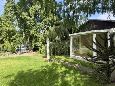 OHNE PROVISION | Bungalow mit Wintergarten und reichlich Nebengelass