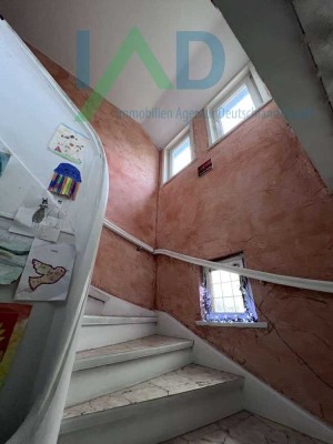 Stilvolles, modernisiertes Einfamilienhaus auf großzügigem Grundstück mit herrlichem Sonnenblick