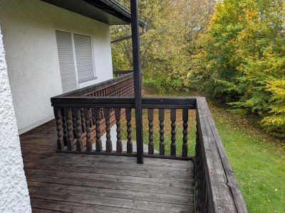 Großzügige 6-Zimmer Wohnung mit Balkon in Beratzhausen