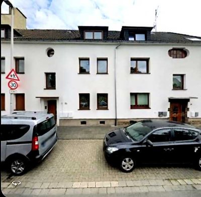 Kapitalanlage in Mülheim -Zwei sanierte Mehrfamilienhäuser mit 7 Wohneinheiten/
2 Garagen 2 Carport