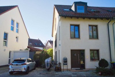 Doppelhaushälfte mit gehobener Innenausstattung in Unterschleißheim/ von privat Provisionsfrei