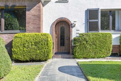 Charmante Dachgeschoss-Wohnung in Bestlage von Alt-Müngersdorf im Kölner Westen