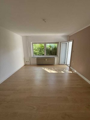 Schöne 3-Zimmer-Wohnung mit Balkon und privater Gartenbereich in Ratingen-Lintorf!