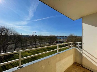 Renovierungsbedürftige1-Zimmer-Wohnung mit Blick auf die Kieler Förde!