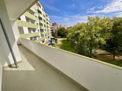Große 4 Zimmerwohnung mit Balkon