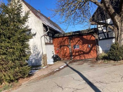 Wohnhaus mit Nebengelass in der Nähe von Crimmitschau