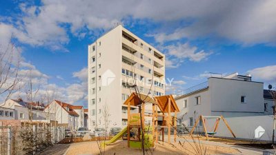 Gut geschnittene 2-Zimmer-DG-Wohnung in zentraler Lage Lechhausen mit hervorragendem Weitblick