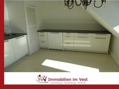 ***Neu im Angebot*** wunderschöne Dachgeschosswohnung im Jugendstilhaus